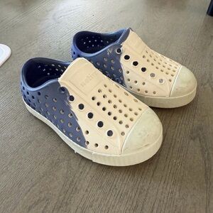 Native Kids Two-Tone Navy and Cream Slip-On Water Shoes